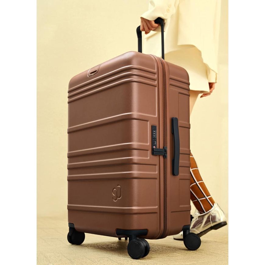 Валіза жорстка 41L S V&V Travel Modern H8030-55Brown