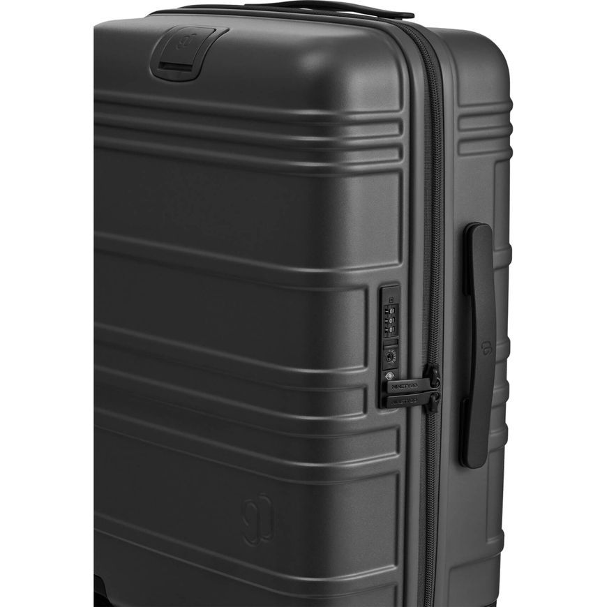 Чемодан жёсткий 71L M V&V Travel Modern H8030-65Black